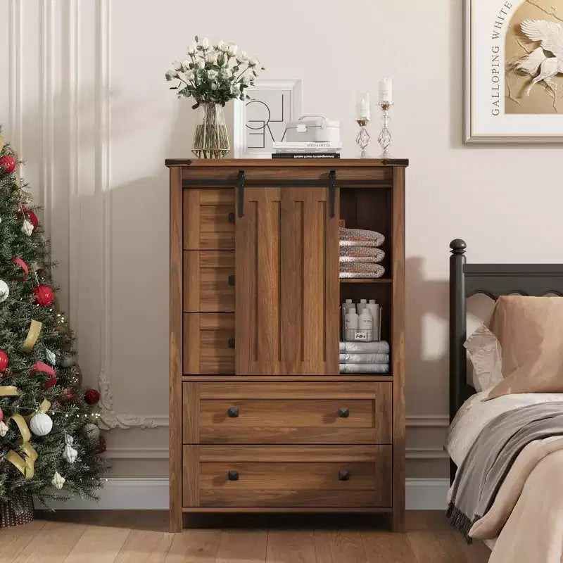 Comò a 5 cassetti con anta scorrevole a granaio, cassettiera in legno alta 122 cm