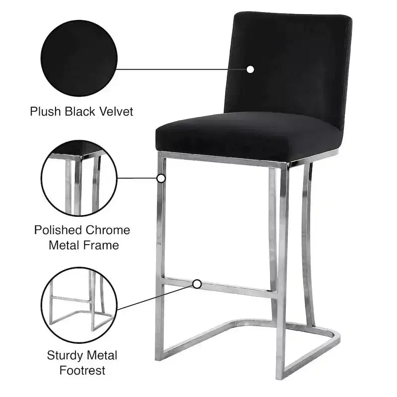 Sgabello nero in velluto altezza bancone